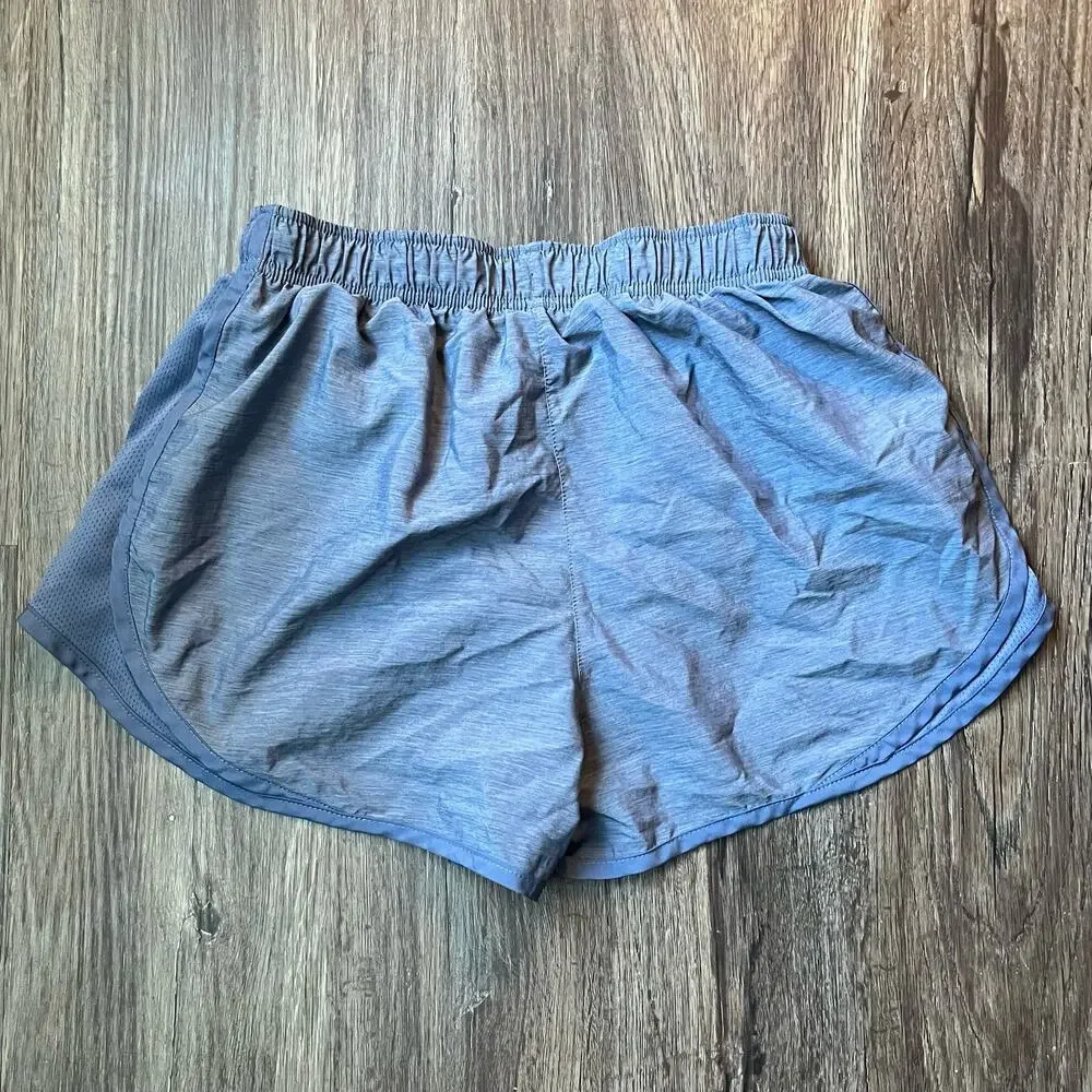 Nike Women’s SM Tempo athletic running shorts